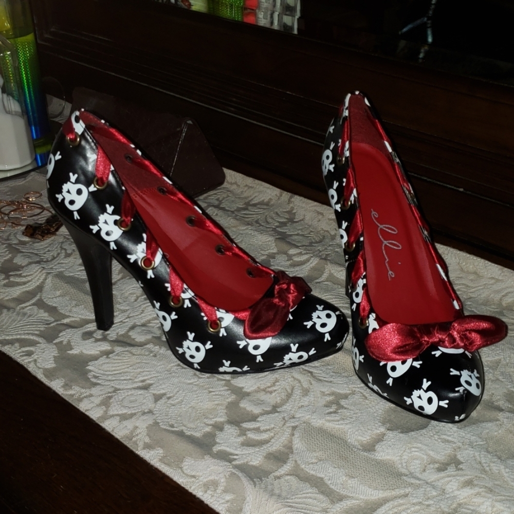 Skull Heels